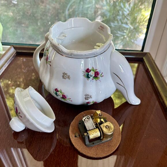 Vintage Floral Musical Teapot White Gold Accents Japan Porcelain - Picture 6 of 15